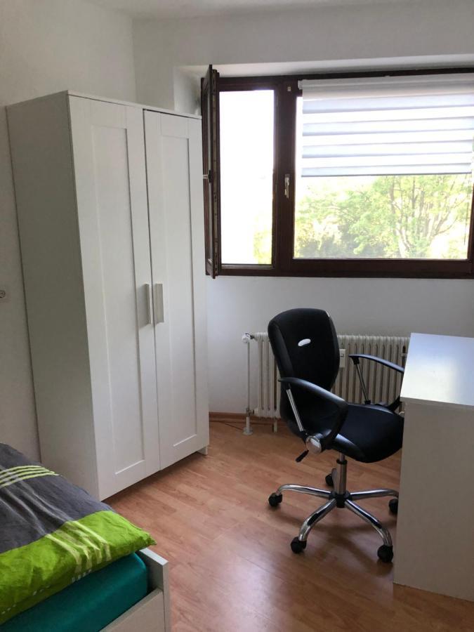 Ruhige Und Erholsame Wohnung Mit Balkon Gottingen Exterior photo